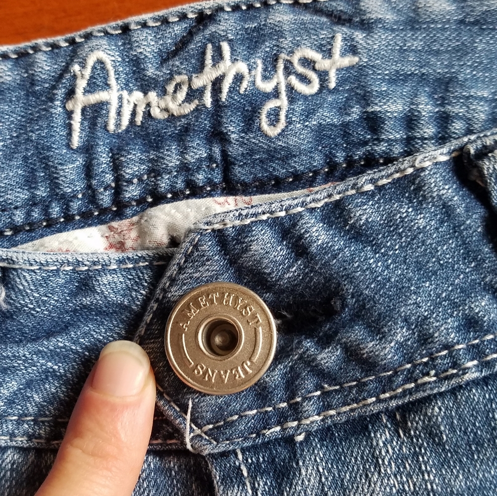 EUC Amethyst Jeans